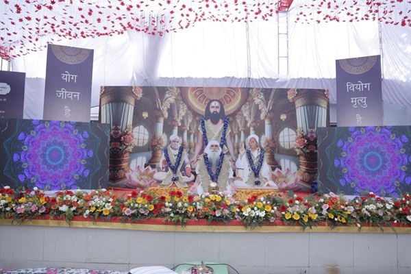 108 कुंड योग महायज्ञ एवं 106वां शुभ जन्मोत्सव दिव्य भक्ति भाव के साथ सम्पन्न